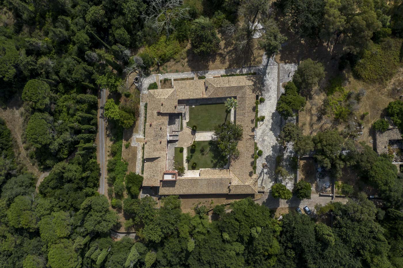 Kourkoumeli estate afra 5