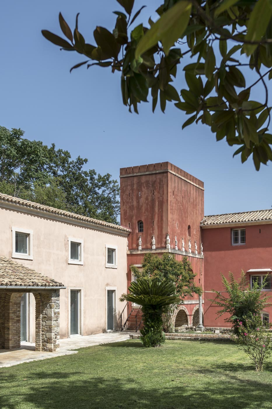 Kourkoumeli estate afra 9