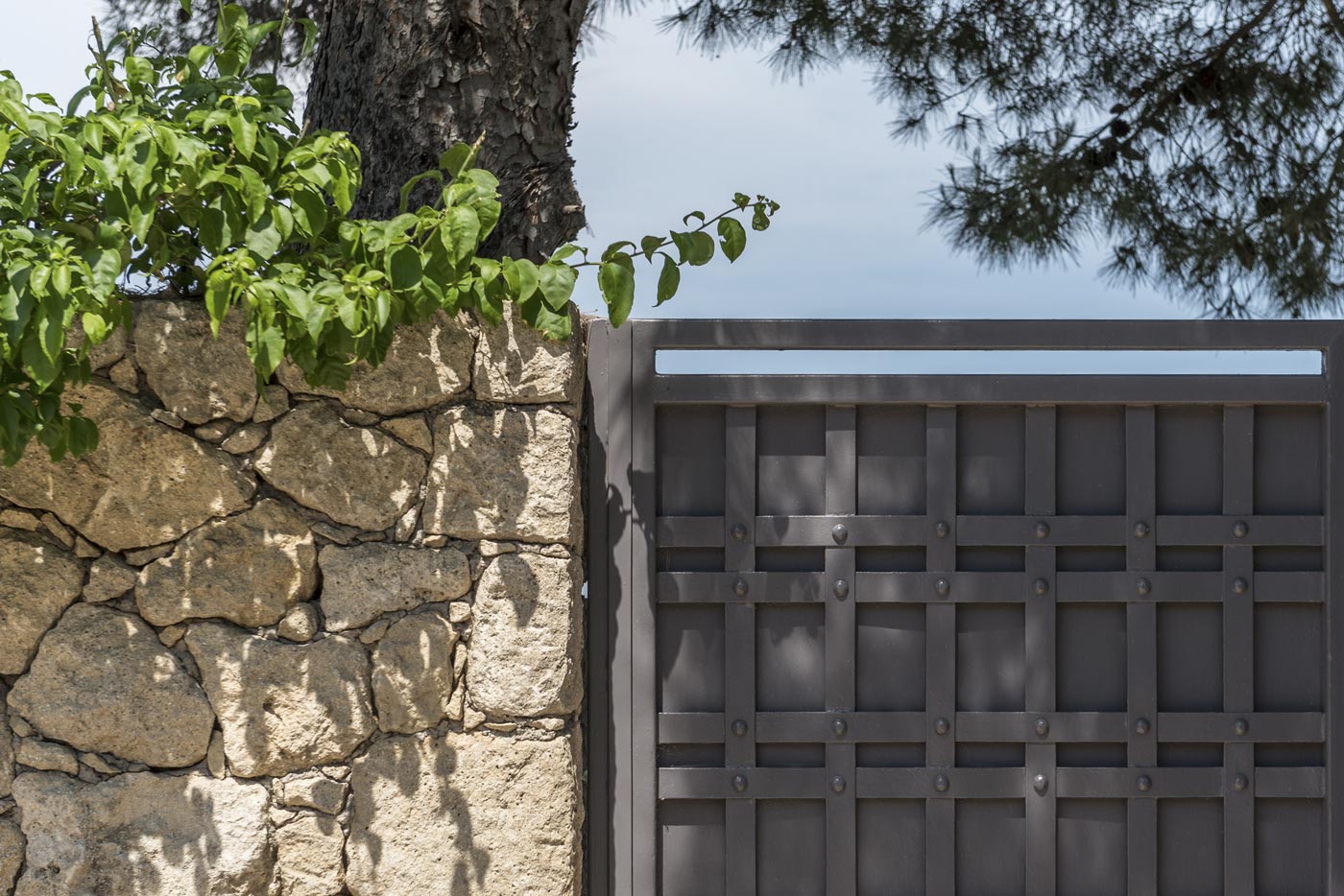 canonas constructions details Perama 28