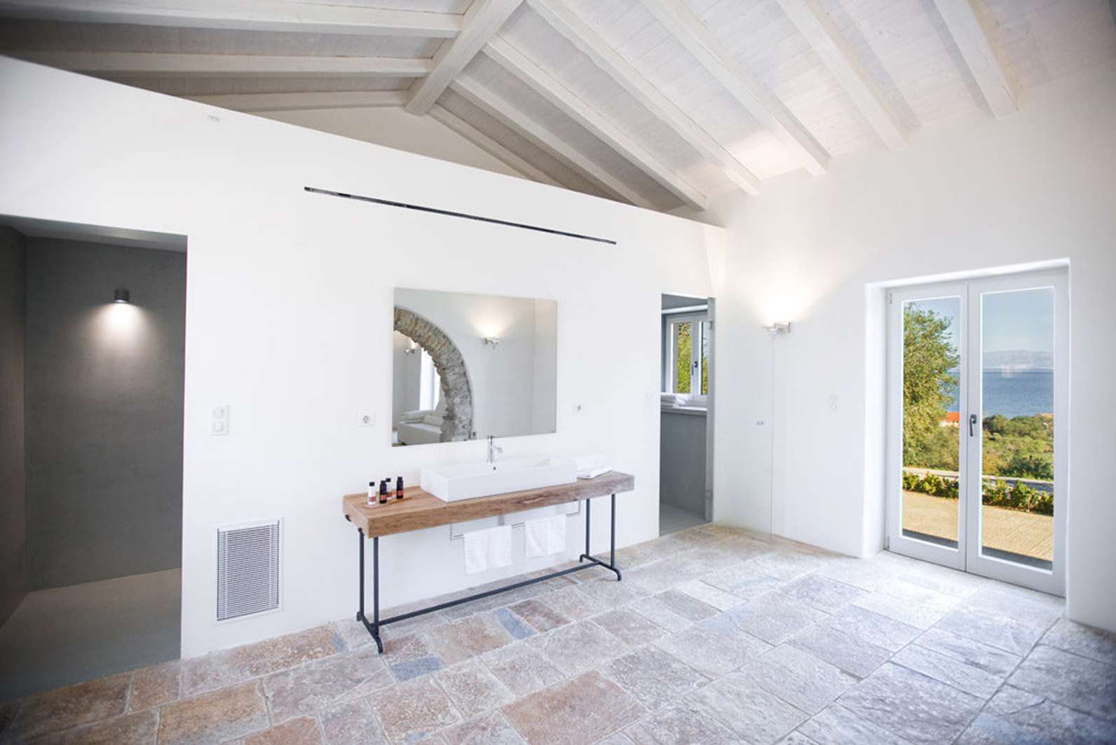 courti estate design canonas
