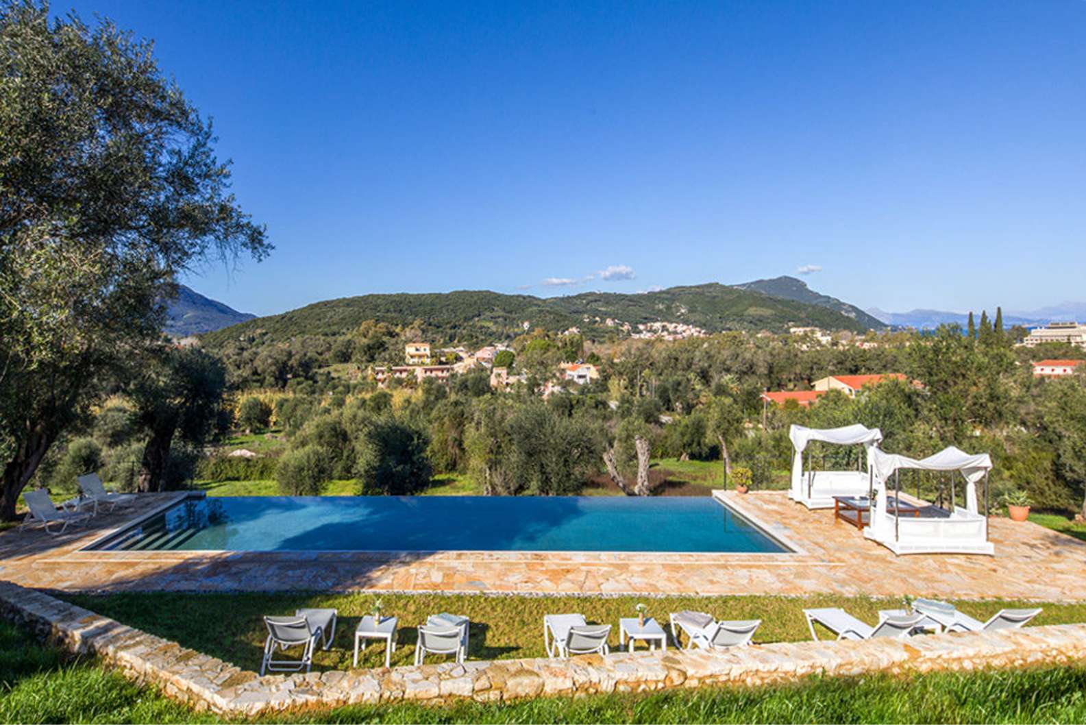 courti estate pool canonas outdoors