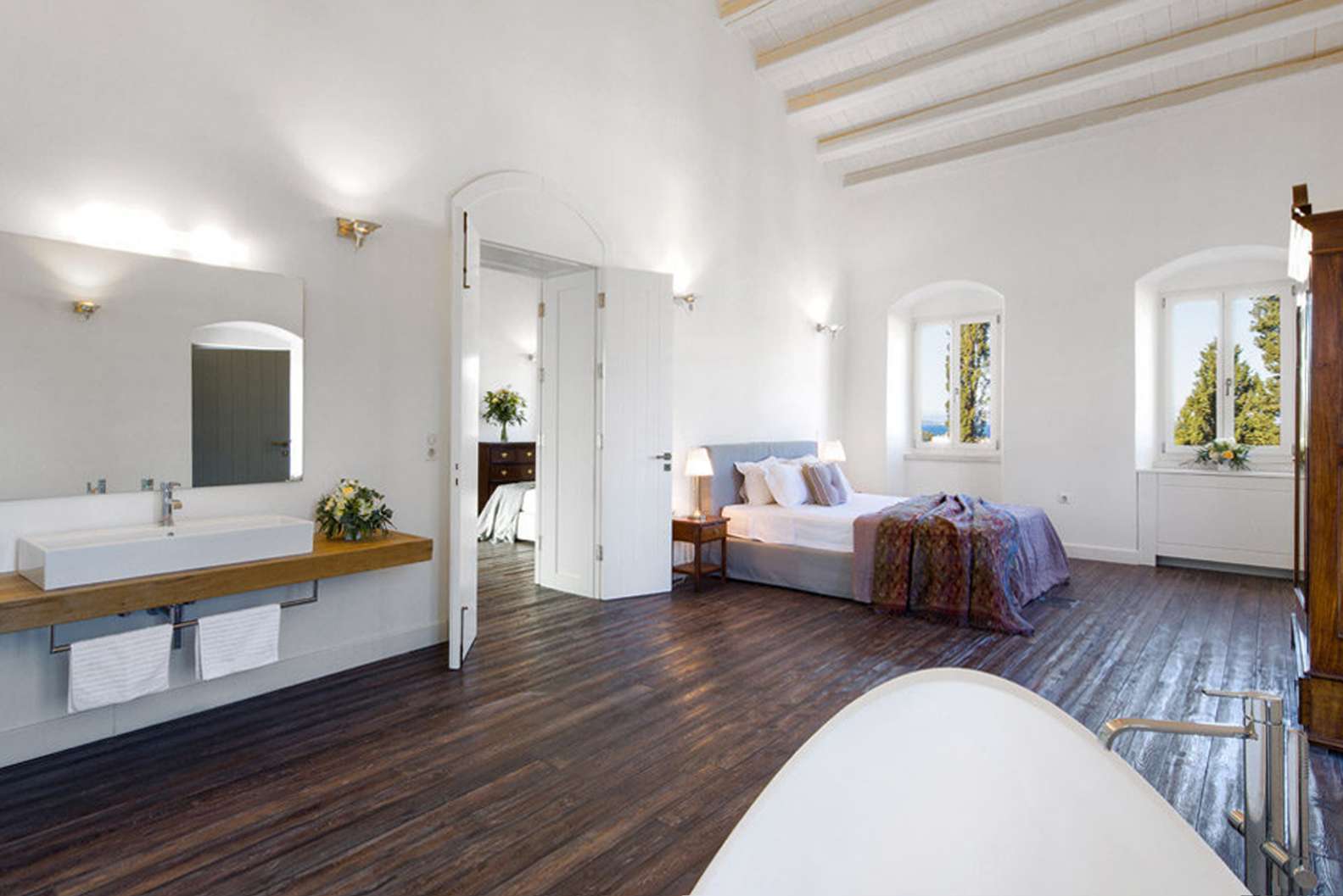 courti estate rooms canonas